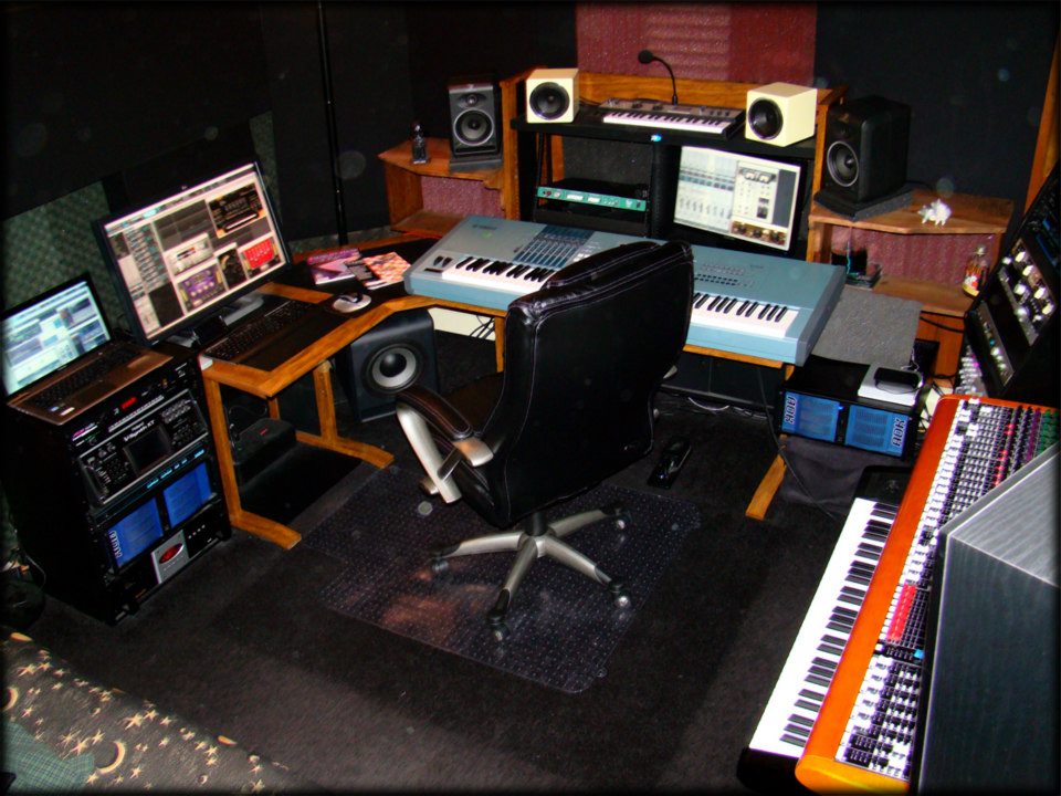 Control room pic from 2014